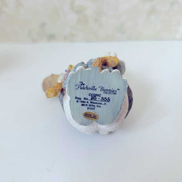 The Patchville Bunnies, Cedric, New, Nice Easter Decoration or Gift - Picture 3 of 3